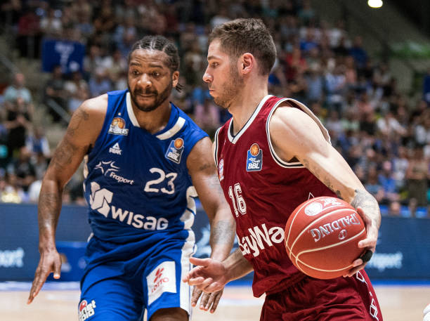 这座冠军不 这座冠军不