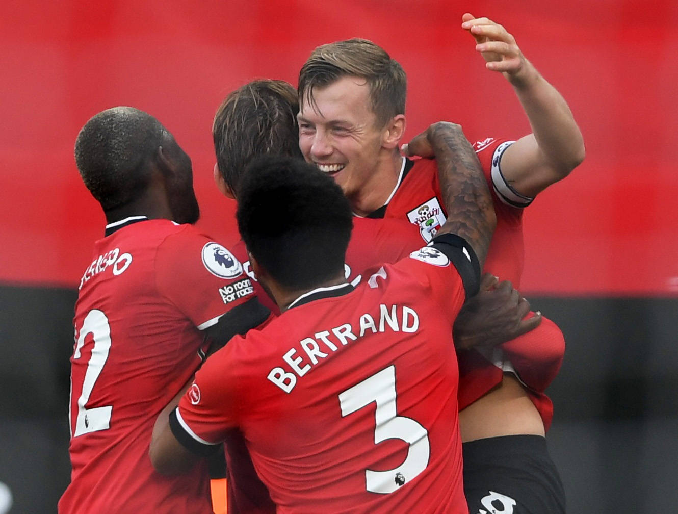 层并不急于 层并不急于